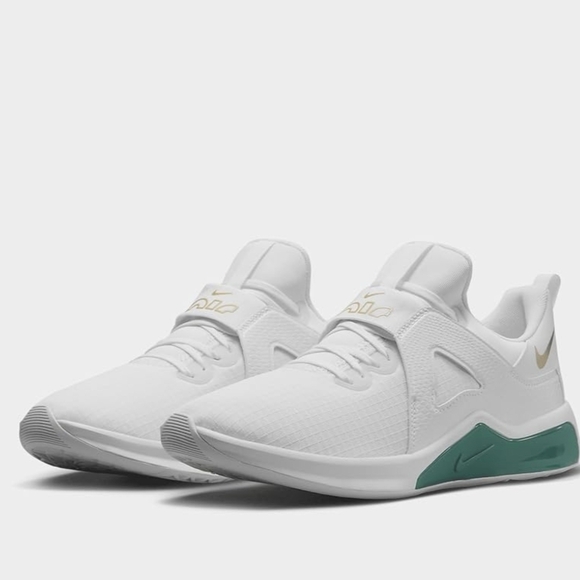 Nike Shoes - EUC WOMENS SIZE 11 Nike Air Max Bella TR 5 Workout Shoes